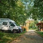 Oeko-park Panzio, Es Rendezvenykoezpont Szarvasko