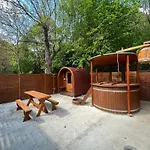 Oeko-park Panzio, Es Rendezvenykoezpont
