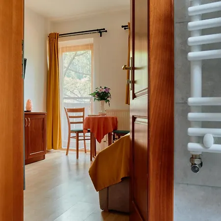 Oeko-park Panzio, Es Rendezvenykoezpont 3* Szarvasko
