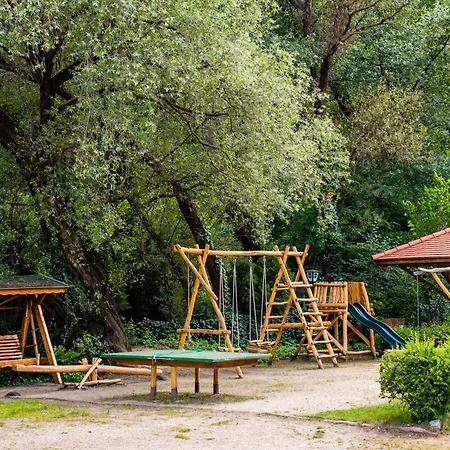 Oeko-park Panzio, Es Rendezvenykoezpont Holiday park