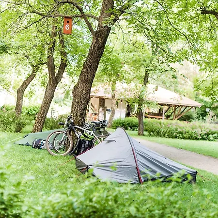База отдыха Oeko-park Panzio, Es Rendezvenykoezpont Szarvasko